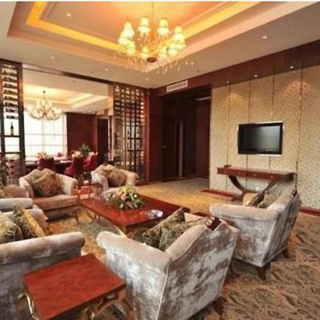 S&N Dalian Hotel Exteriör bild