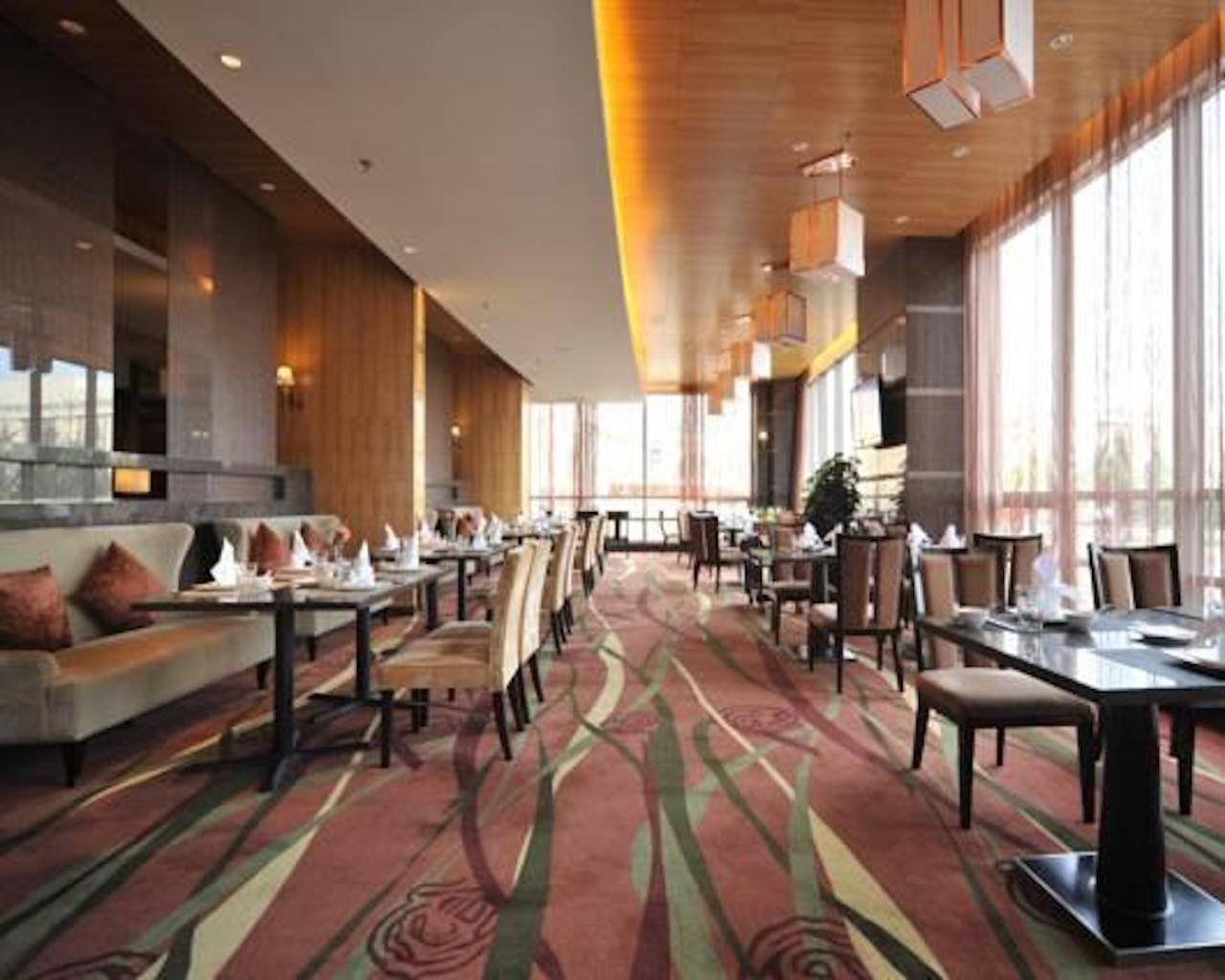 S&N Dalian Hotel Exteriör bild
